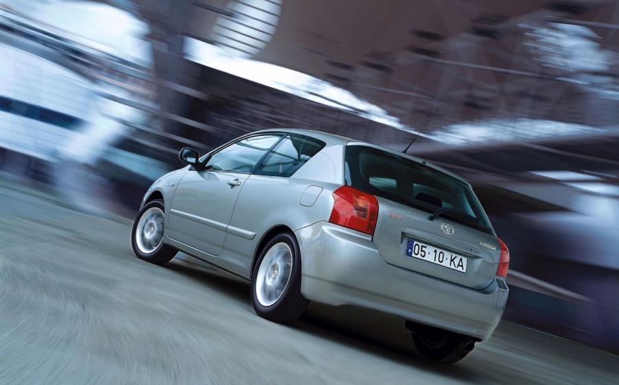  Toyota Corolla 2005 года  (фото 2 из 3)